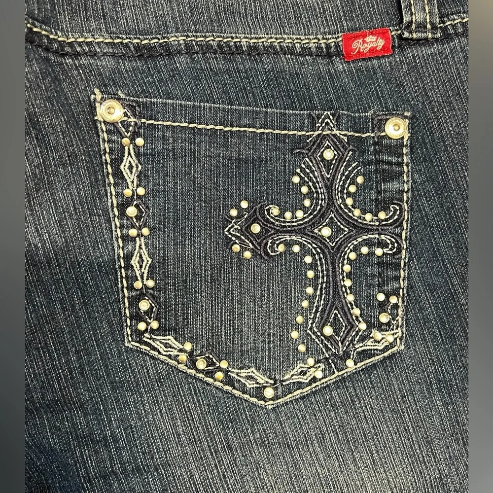 Royalty - Women’s Embroidered Rhinestone Embellished Crop Jeans Sz 12 - Picture 7 of 7